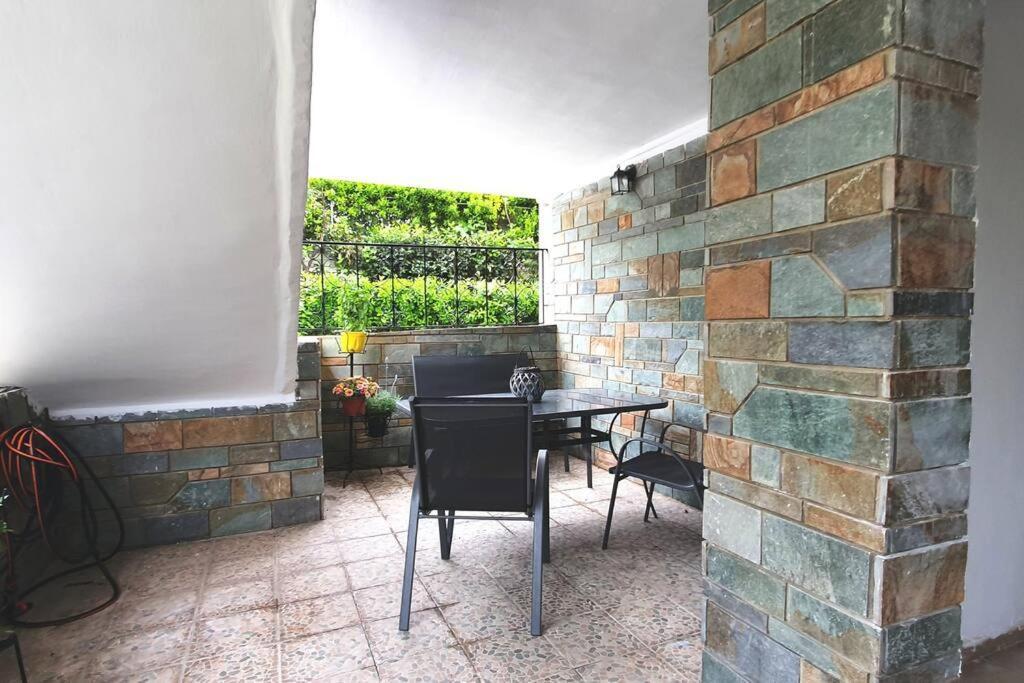 Vacation Studio Oropos Nea Palatia Екстер'єр фото