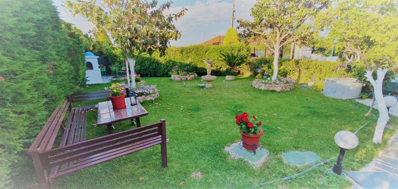 Vacation Studio Oropos Nea Palatia Екстер'єр фото